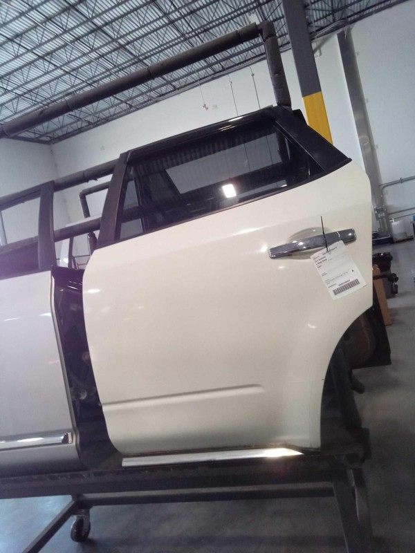 2007 Nissan Murano Left Rear Door White OEM 381786 190K Miles