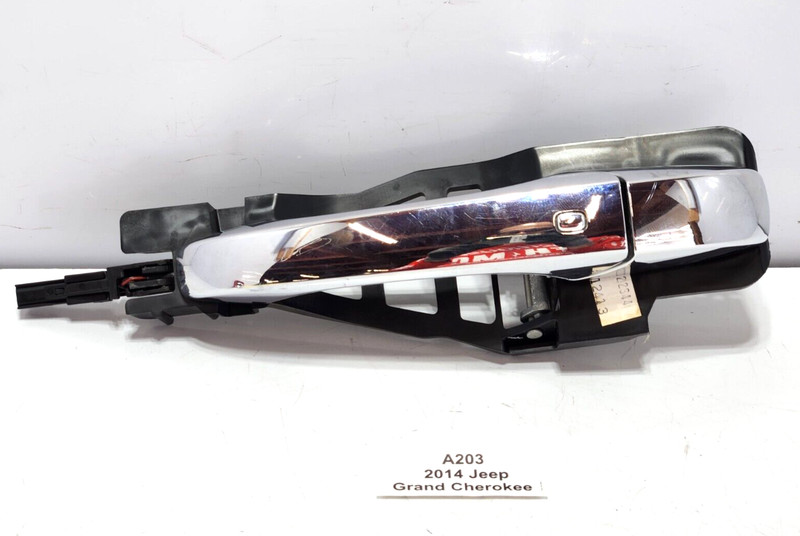 ✅ 11-22 OEM Jeep Grand Cherokee Front Right Exterior Door Handle W/Bracket