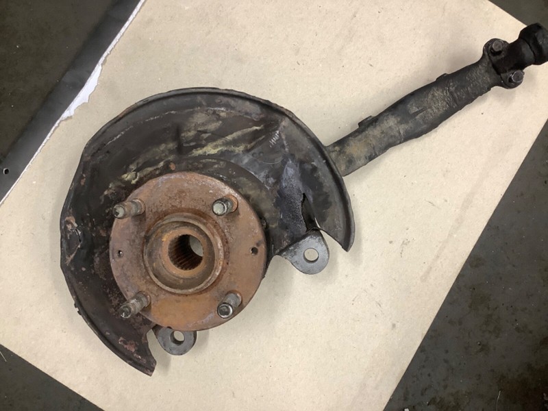 88-89 Prelude RIGHT FRONT Suspension Knuckle Spindle Hub Bearing Ball Joint OEM