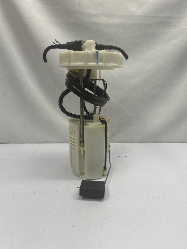2011 to 2021 Jeep Grand Cherokee fuel pump assembly 6.4L