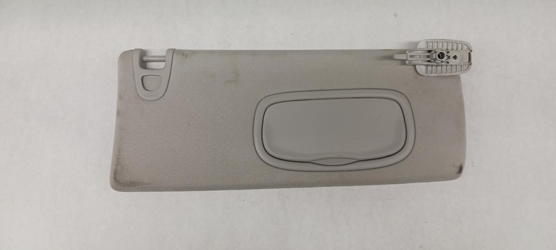 19-'22 JEEP CHEROKEE right passenger Sun visor w/o illumination gray OEM