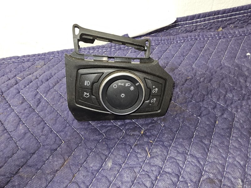 2017 FORD ESCAPE Focus HEADLIGHT SWITCH