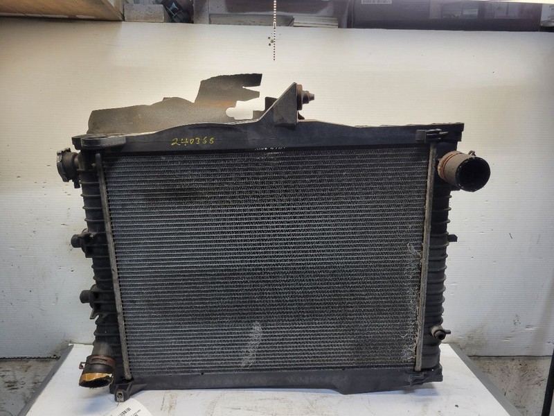 Radiator Fits 04-08 DURANGO 1450419