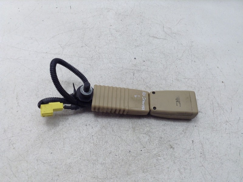 09-11 HYUNDAI GENESIS FRONT LEFT DRIVER SIDE SEAT BELT BUCKLE OEM