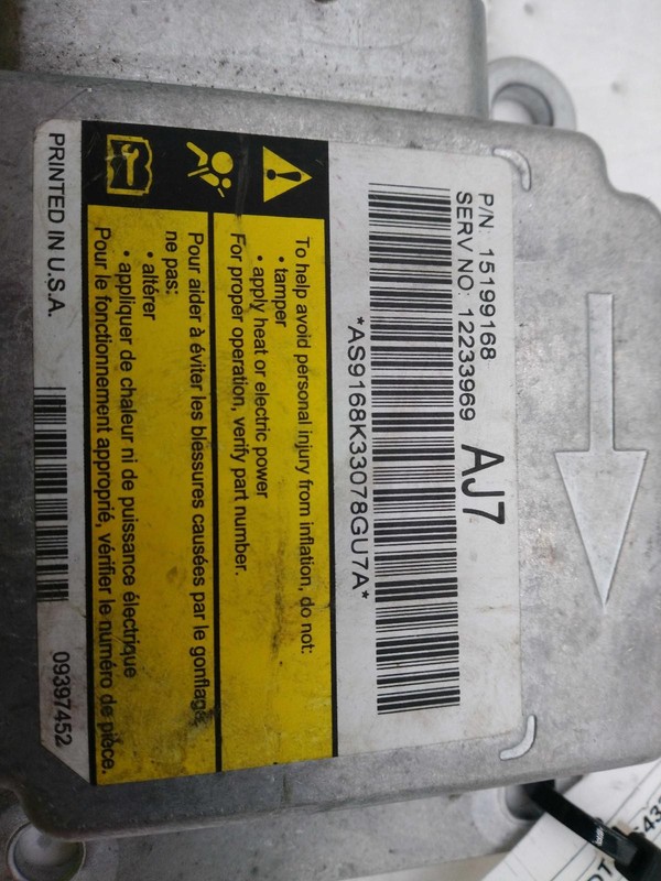 Used Air Bag Module fits: 2003 Chevrolet Trailblazer Air Bag below console w/sea