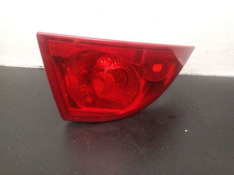06-11 Buick Lucerne Left Driver Quarter Mounted Tail Light Lamp OEM 20760487