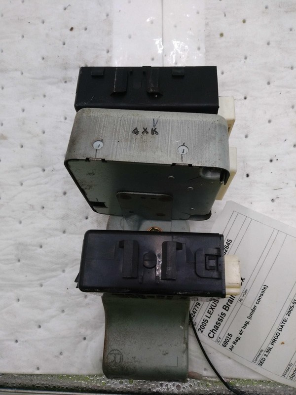Used Air Bag Module fits: 2005 Lexus ES330 Air Bag air bag under console from 6/