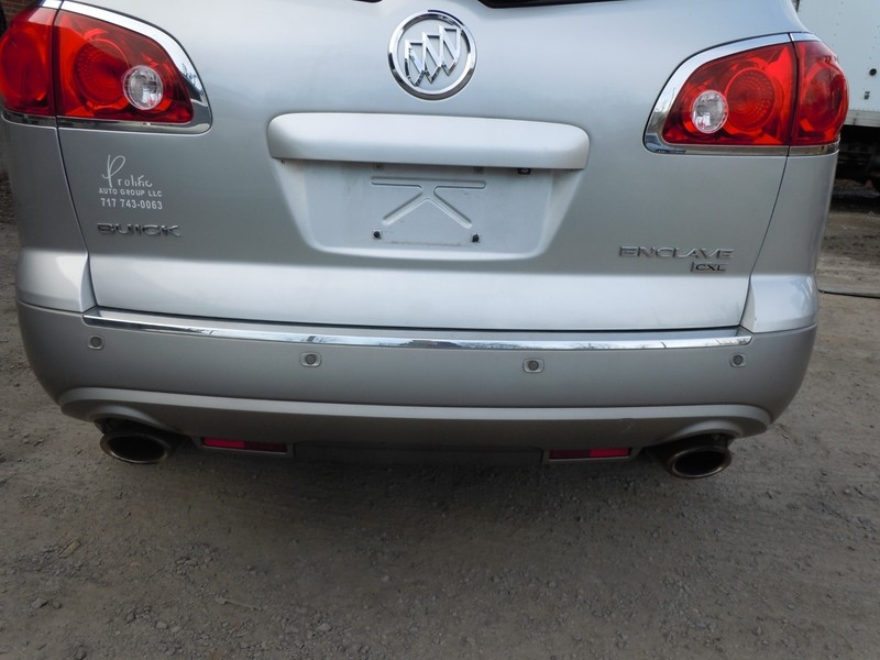 2008-2012 Buick Enclave Rear Bumper Cover W/ Park Assist Opt UD7 OEM U636R