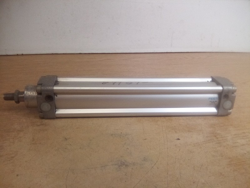 Festo DNU-40-200-PPV-A Pneumatic Cylinder