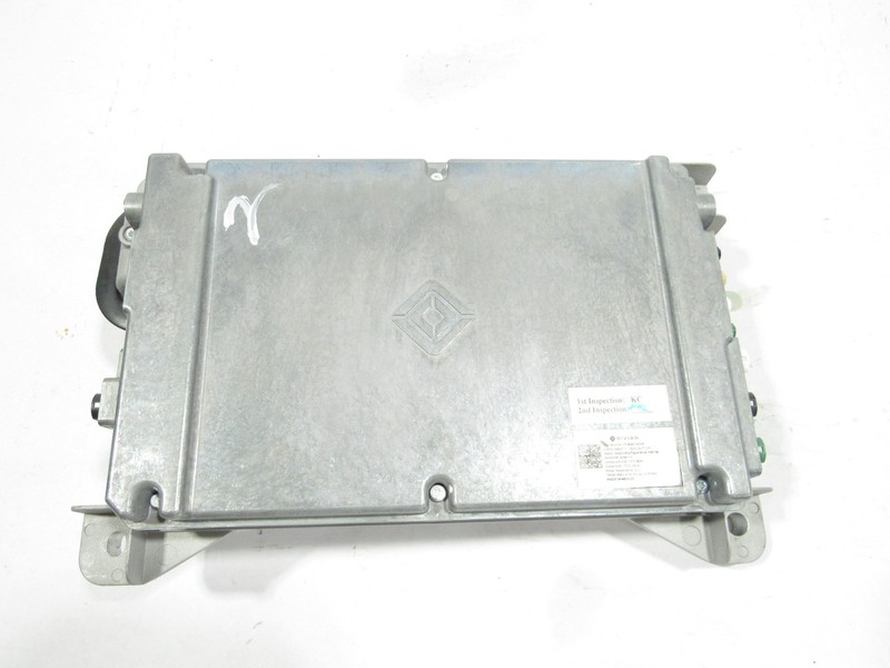 Rivian R1S 2024 AXM Autonomy Experience Control Module Computer Unit21-26 @1