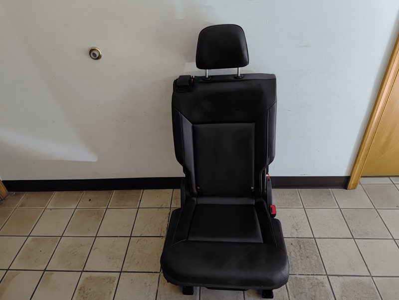 2018-2020 VOLKSWAGEN ATLAS REAR 2ND ROW PASSENGER SIDE SEAT CUSHION BLACK OEM
