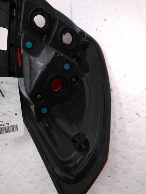 Used Right Tail Light Assembly fits: 2012 Chevrolet Captiva sport Right Grade A