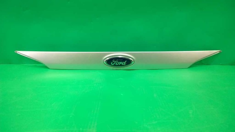 12 13 14 FORD FOCUS TRUNK TAILGATE LID MOLDING TRIM OEM 2980-68