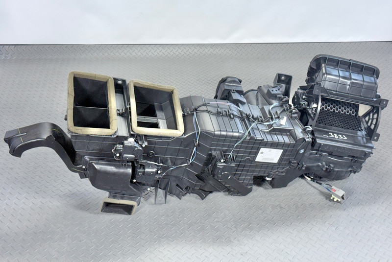 ✅ 13-24 RAM 1500-3500 Clas OEM A/C HVAC HEATER BLOWER MOTOR HOUSING BOX CORE 83K