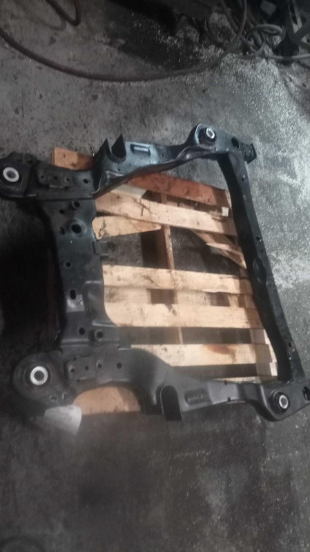 2015 Ford Taurus Frame Crossmember DG1Z5C145E OEM White 103K Miles FWD