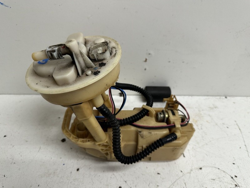 2001-2003 Honda Civic 1.7L Fuel Pump w Sending Unit & Bracket