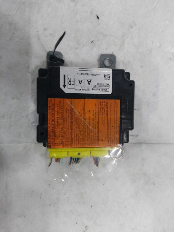 Used Air Bag Module fits: 2017 Nissan Rogue sport Air Bag center console ID K882