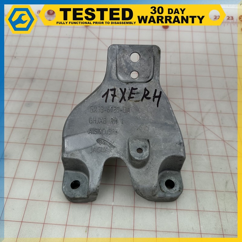 17 JAGUAR XE RIGHT SIDE ENGINE MOTOR MOUNT BRACKET SUPPORT OEM