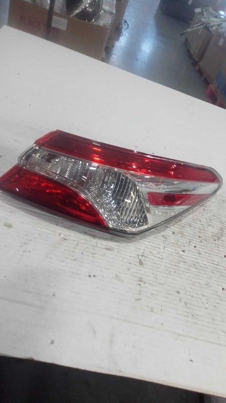 2019 Toyota Camry Right Tail Light Assembly Black OEM Used 88000 Miles