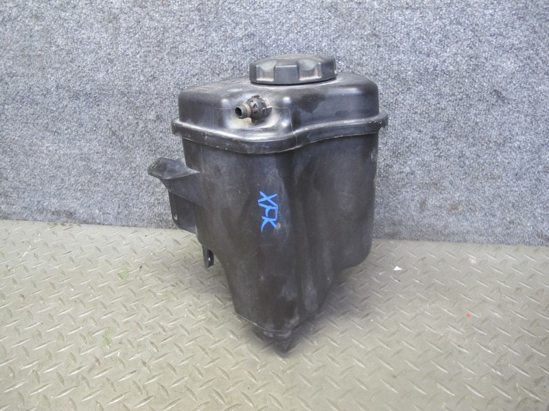2014-2018 BMW F15 X5 ENGINE COOLANTEXPANSIONOVERFLOW RESERVOIR TANK 7647290