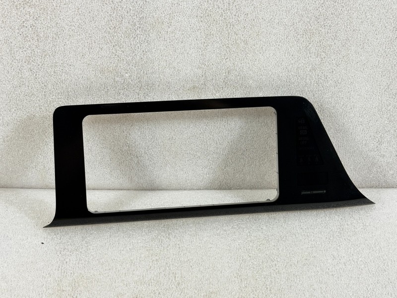 2017-2020 TOYOTA CHR RADIO BEZEL DASH TRIM #015