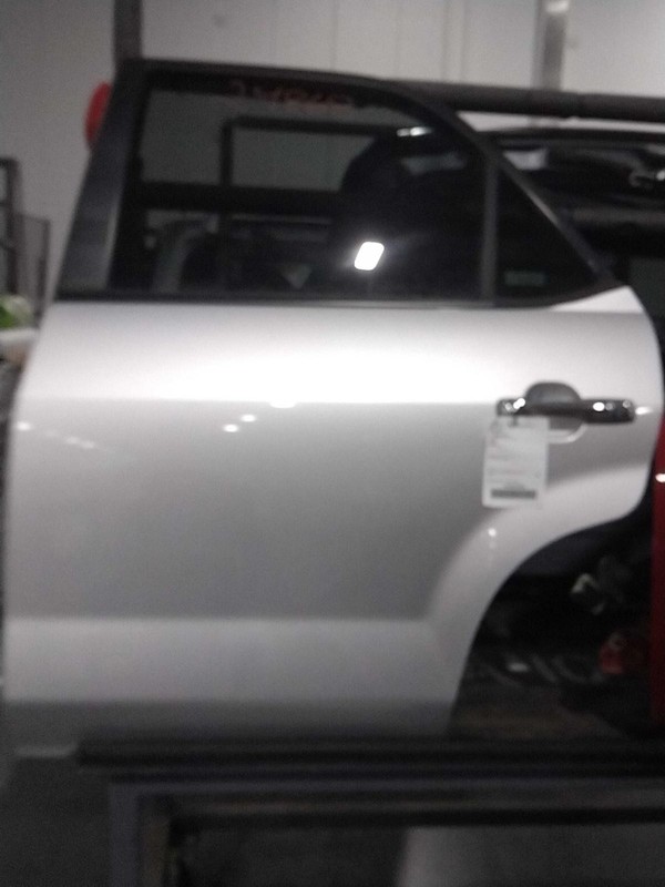 2006 Acura MDX Left Rear Door Silver OEM Used 126K Miles - Quality Part