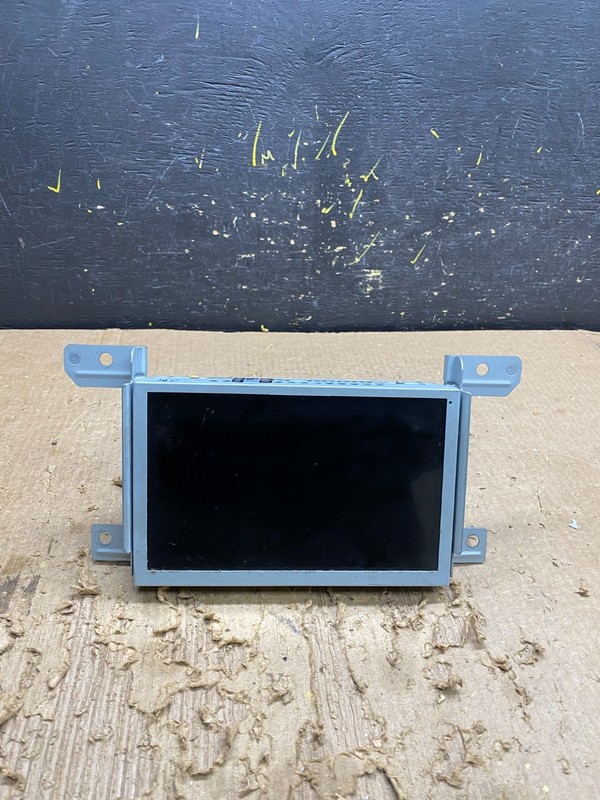 2017-2019 Lincoln MKT Radio Information Display Screen W/ Module AA4402 DG