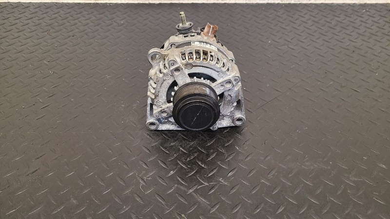 14-19 Chevrolet Silverado 1500 150 AMP Alternator OEM 84143543