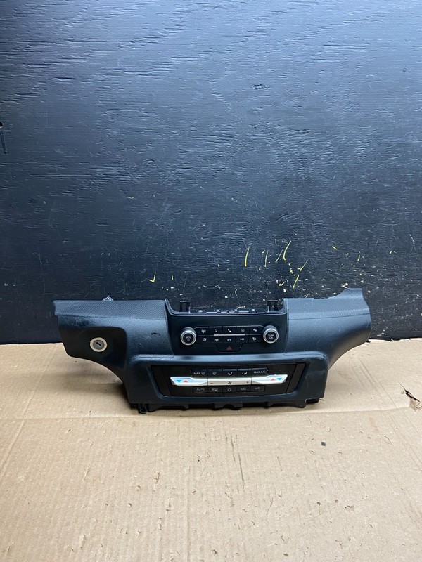 2020 to 2023 Ford Explorer Radio Climate Control Panel Trim y2373 DG