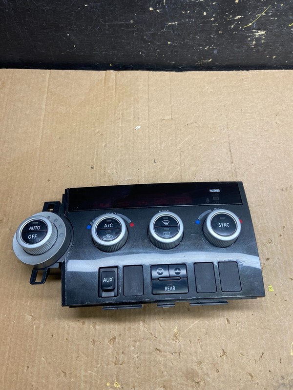 2008 to 2010 Toyota Sequoia AC Temp Heater Climate Control Bezel Z4175 DG