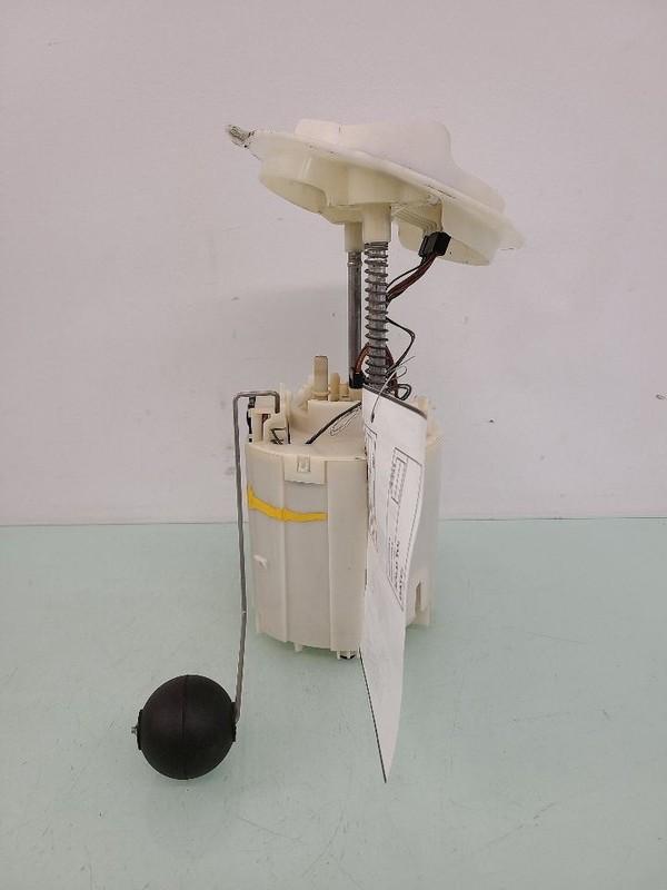 Driver Fuel Pump Assembly 2.7L RWD 18 Gallon Fits 05-10 300 584634