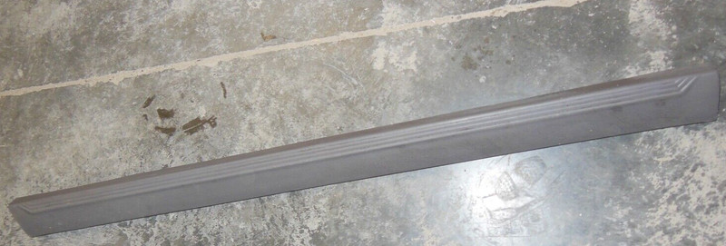 2004 Ford Mustang 3.9L 3.9 L 6 Cylinder Trim Floor Door Molding Cover Kick Plate