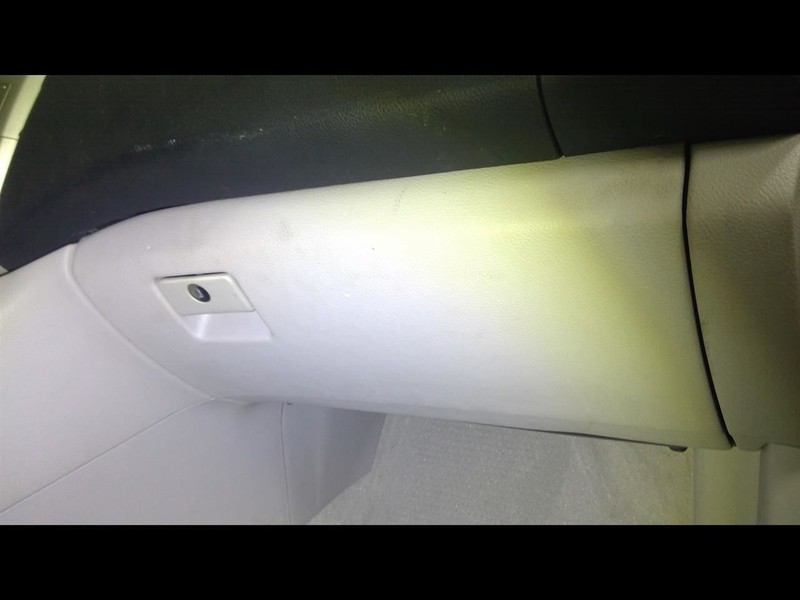 RX330 2004-2006 Glove Box 1672909