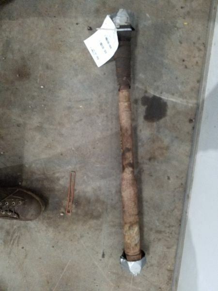 Front Drive Shaft 7.4L Fits 95-00 CHEVROLET 2500 PICKUP 201567