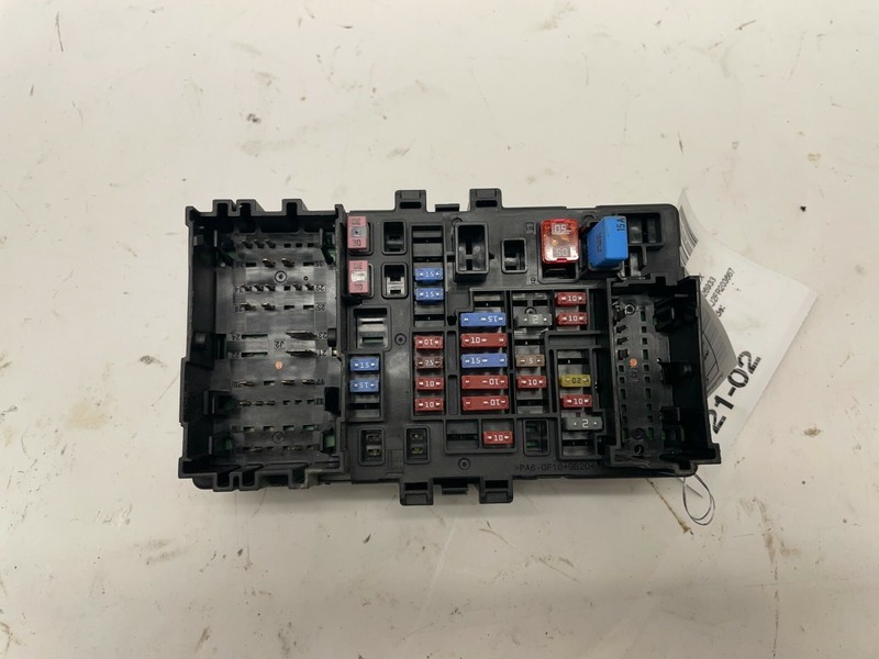 2015 CADILLAC ESCALADE Instrument Panel Fuse Block Box 23200660 LEFT OEM