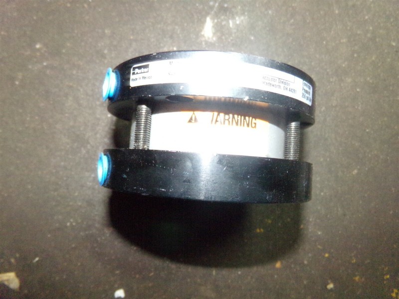 Parker WP394938 A 03.00 4FLPR 9 0.625 Cylinder *FREE SHIPPING*
