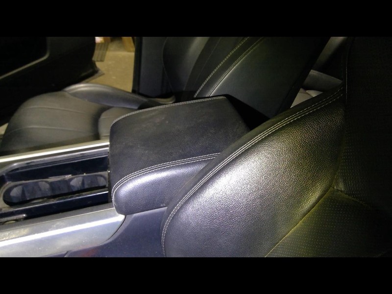 Armrest Lid Fits 16-19 EVOQUE 1656297