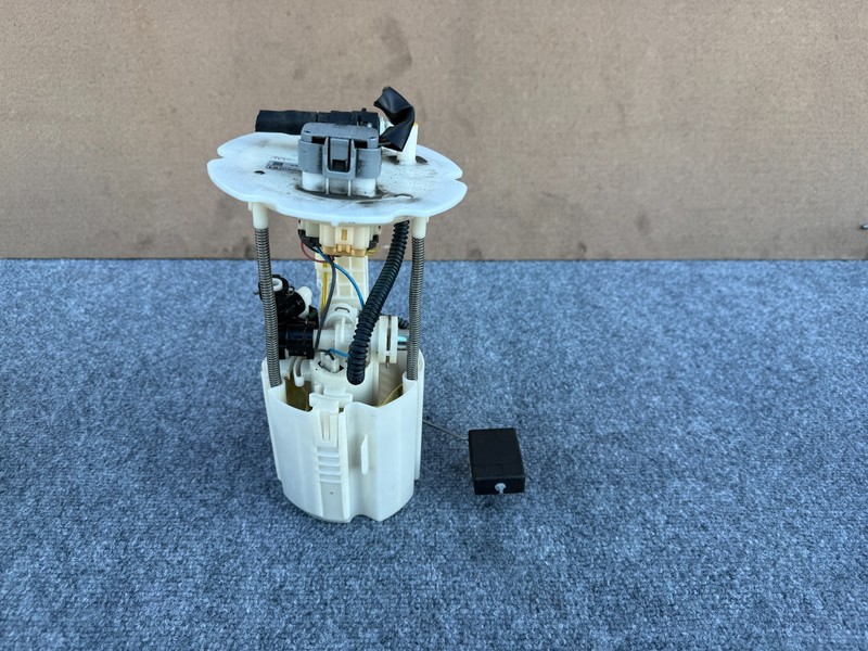 INFINITI Q50 Q60 2016-2024 OEM FUEL GAS TANK MOUNTED PUMP ASSEMBLY 3.0T