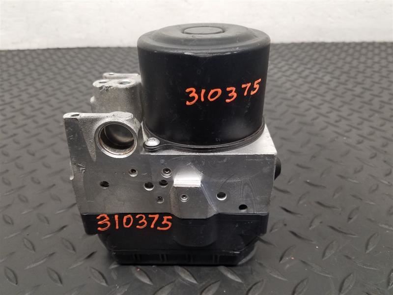 04-06 Lexus LS430 ABS Actuator And Pump Assm W/ Adaptive Cruise OEM 44050-50040