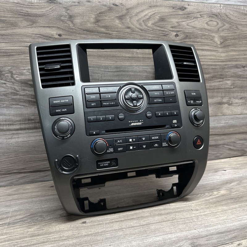 NISSAN PATHFINDER OEM GRAY FRONT UPPER DASH RADIO HEAT AC VENT BEZEL 2008-12