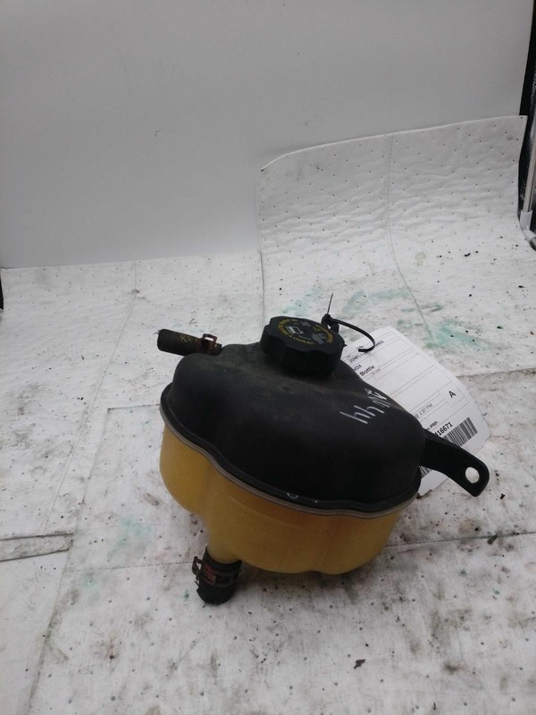 2012 Chevrolet Equinox Engine Coolant Reservoir Silver OEM 22829367 104K Miles