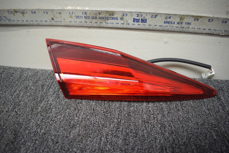 2016-2017 HONDA CIVIC INNER LEFT SIDE TAIL LIGHT FACTORY OEM