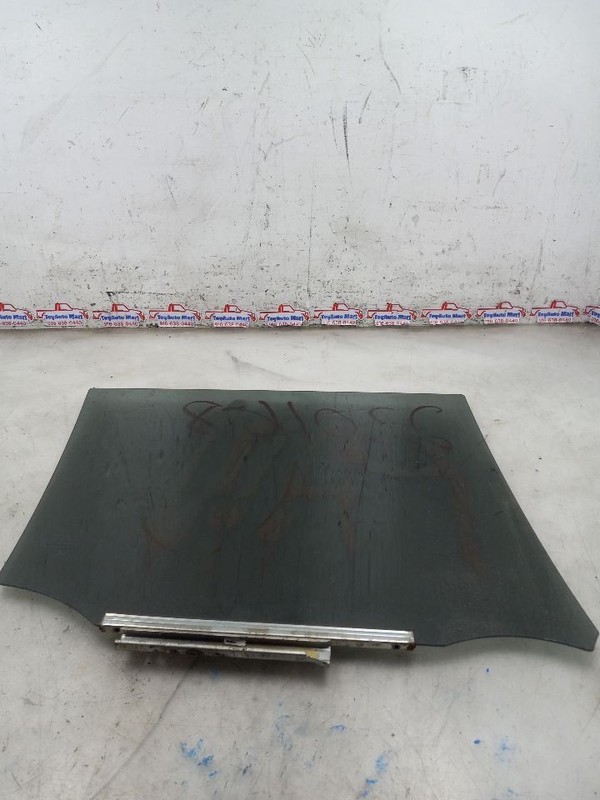 22 TOYORA COROLLA CROSS XLE REAR DRIVER LEFT DOOR GLASS WITH PRIVACY TINT
