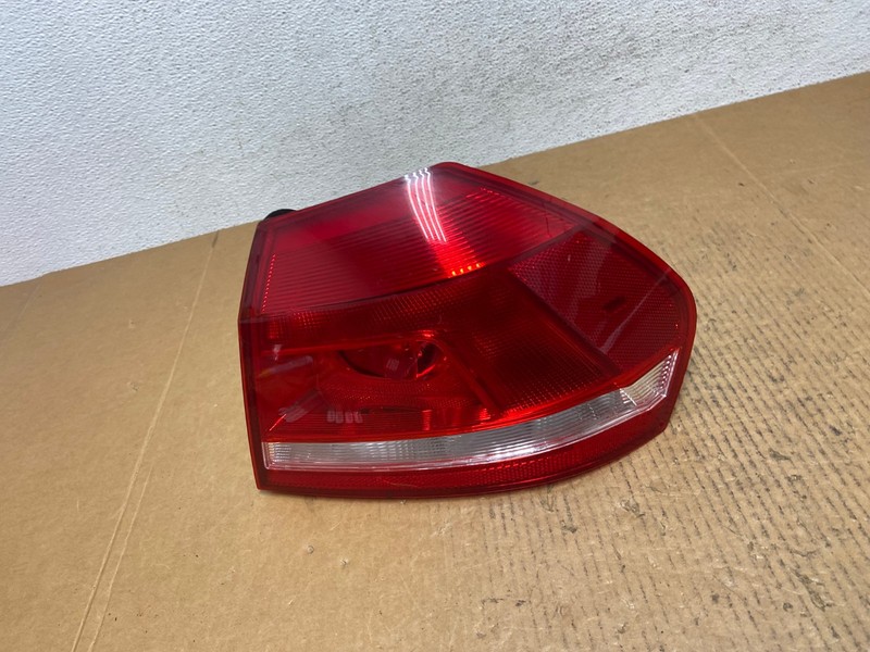 2012 to 2015 Volkswagen Passat Right Passenger Rh Side Tail light DEPO AE0195 LK
