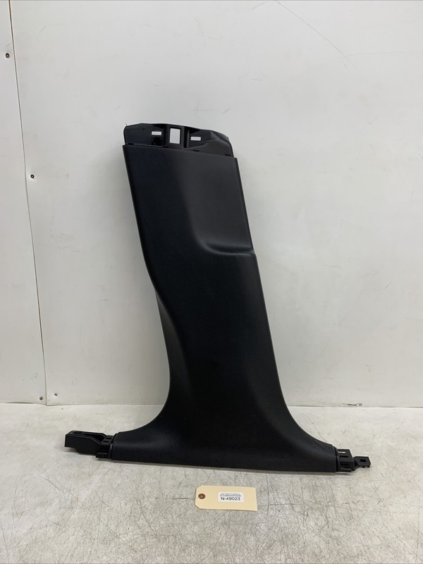 TESLA MODEL Y LEFT DRIVER B PILLAR LOWER TRIM PANEL BLACK 49023 M5