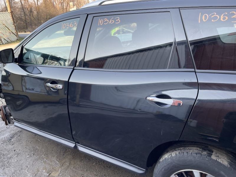2016-2020 Nissan Pathfinder Left Driver Side Rear Door Black
