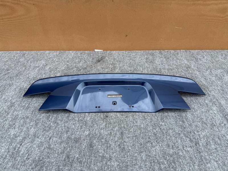BMW F01 F02 ALPINA B7 09-15 OEM TRUNK LID DECK LICENSE MOLDING PANEL ASSY (BLUE)