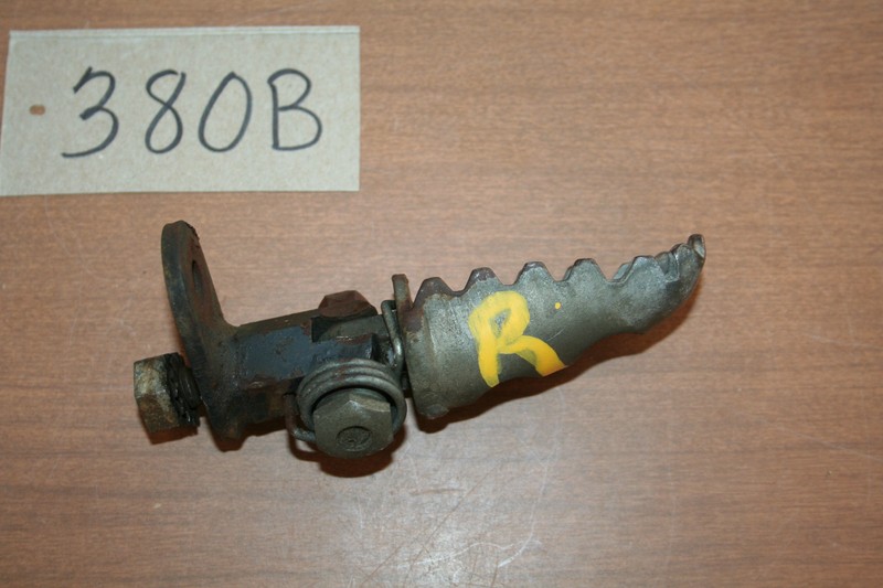 1974 Hodaka 100 Road Toad Right Side Foot Peg Step 74
