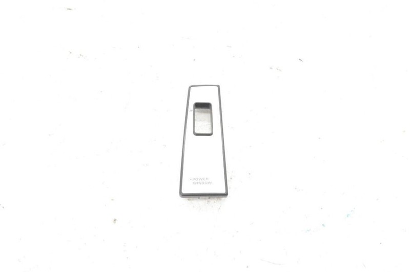 1984-1986 Nissan 300ZX Z31 2+0 Passenger Right Side Door Window Switch Bezel