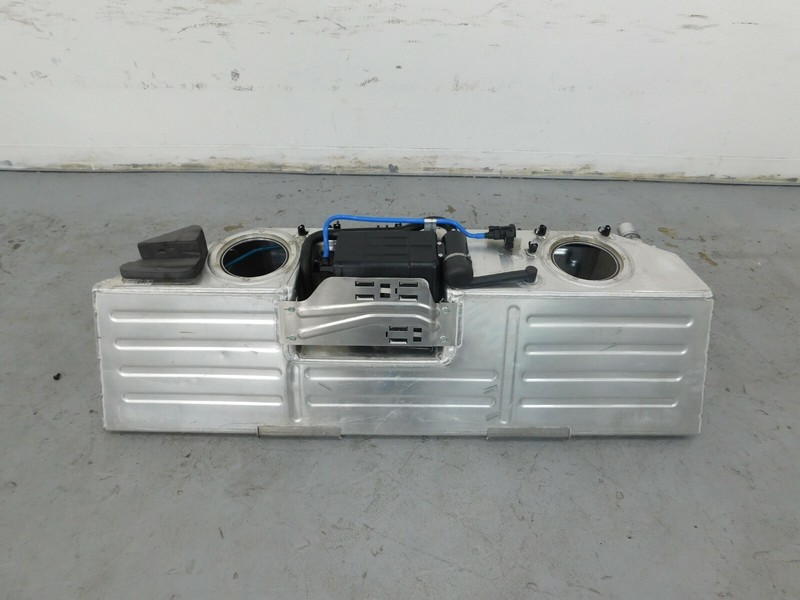 2017 15 16 18 19 McLaren 570S 570 Fuel Tank Cell / Controller #3268 A2
